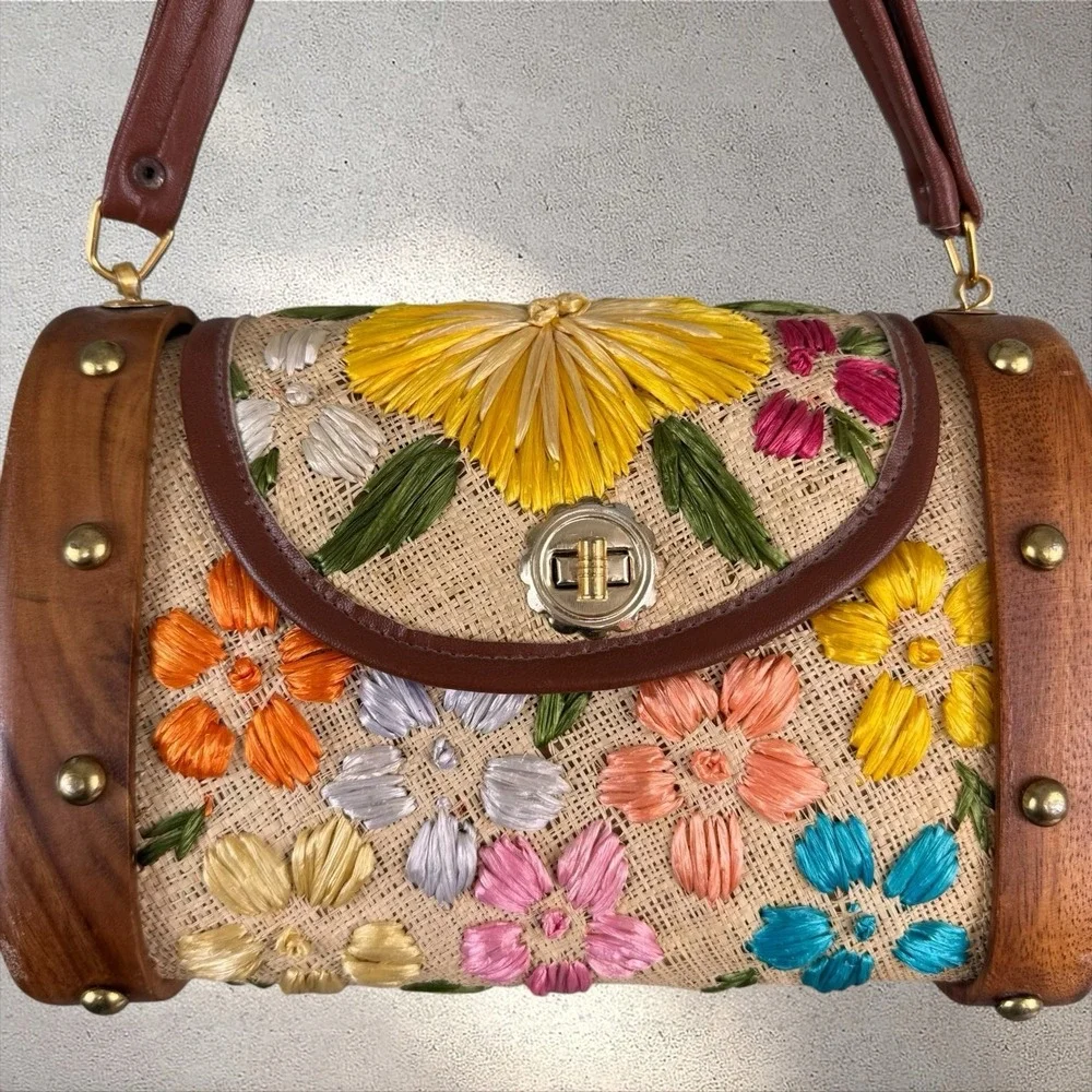 Vtg Straw Raffia Handbag Purse Whidby Embroidered Philippines Turnlock Wood
